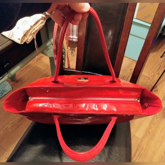 MCM Limited Edition Tote Red Great Pre-loved Condition - Picture 8 of 12